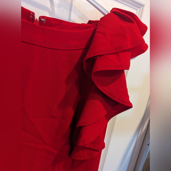 💙 CALVIN KLEIN 💙 Red Sheath Dress with Ruffle - Picture 3 of 7